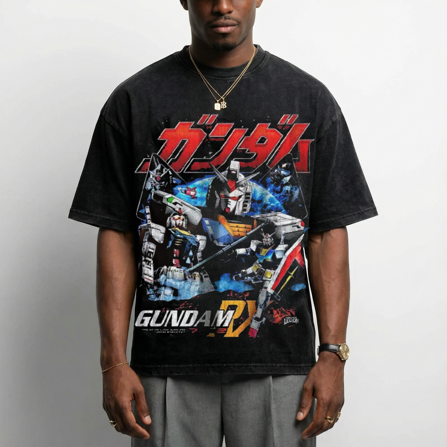 Gundam V2 - Vintage Style T-Shirt